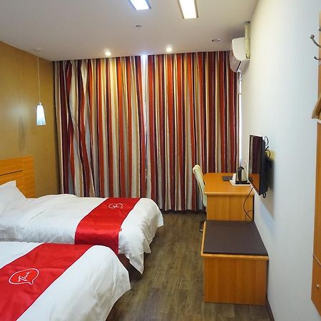 Thank Inn Chain Hotel Guizhou Zunyi Huichuan District Huichuan Avenue Esterno foto