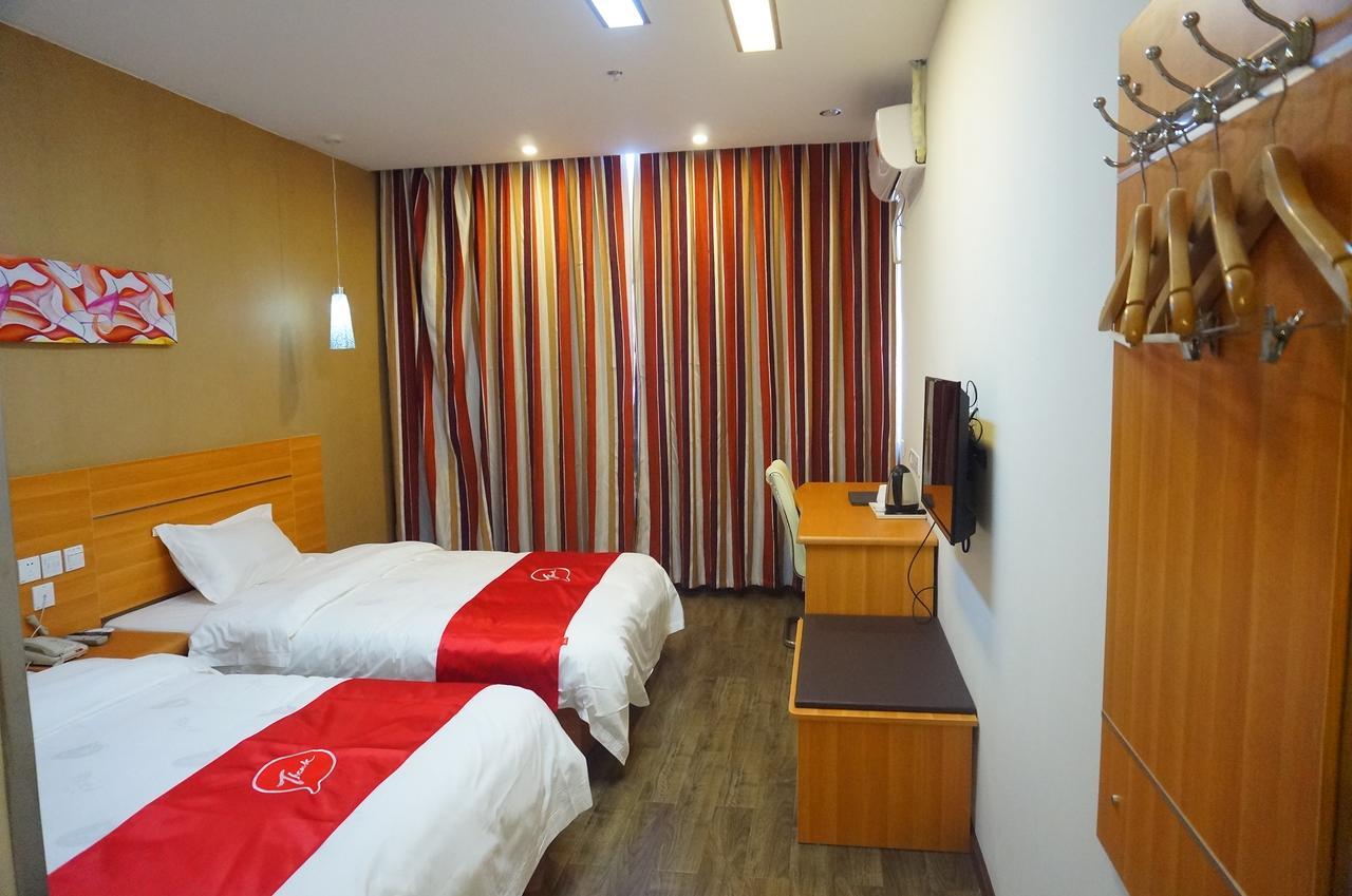 Thank Inn Chain Hotel Guizhou Zunyi Huichuan District Huichuan Avenue Esterno foto